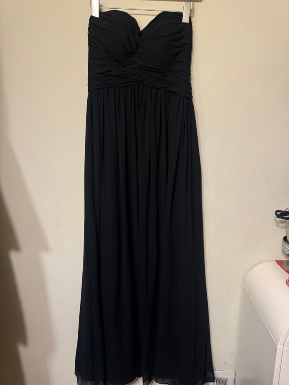 Bill Levkoff Black Strapless Ruched Bodice Evening Gown